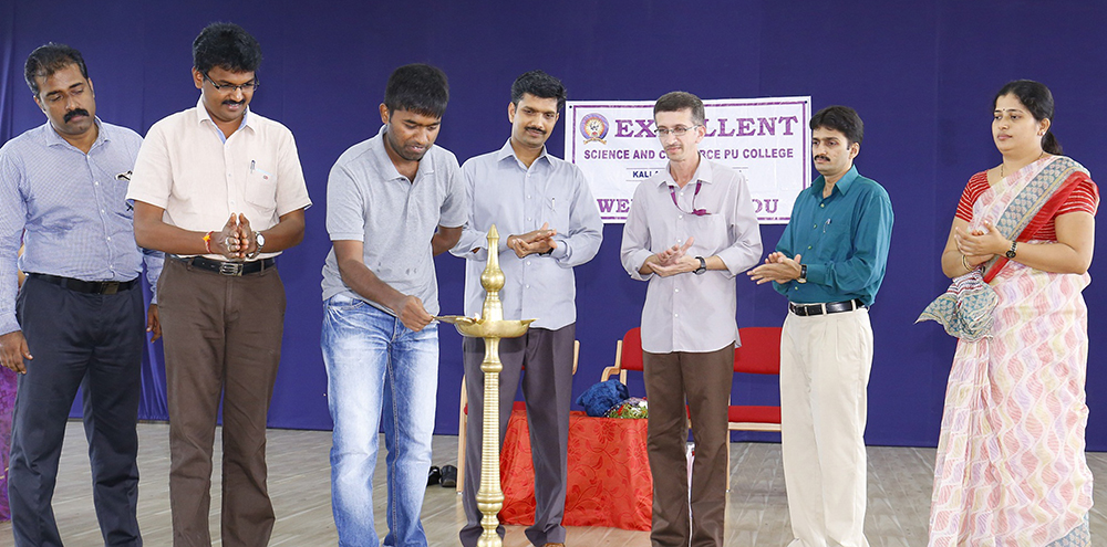 ಎಕ್ಸಲೆಂಟ್‌ನಲ್ಲಿ ಐಐಟಿ ಓರಿಯಂಟೇಶನ್